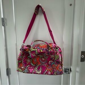Vera Bradley Pink Swirls Paisley Travel Bag 18” X 16”